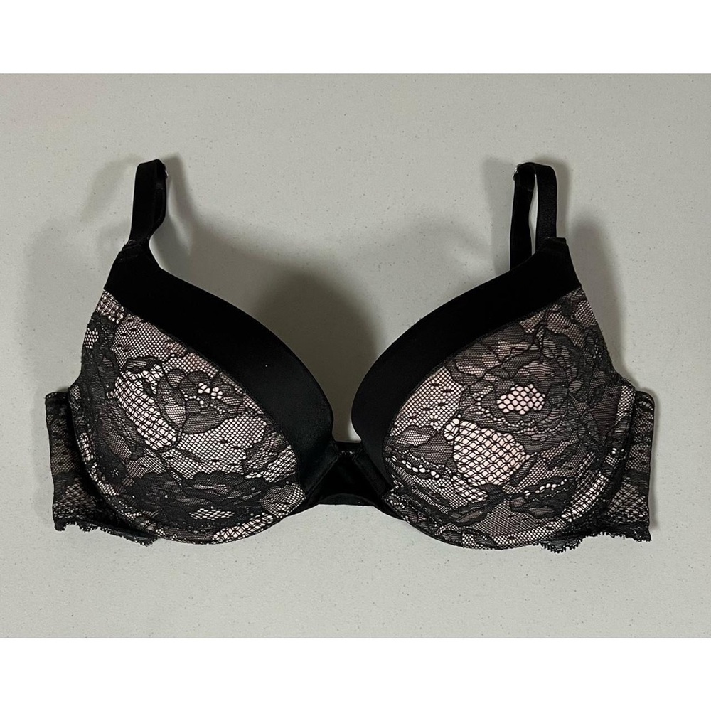 Victoria’s Secret Black Floral Lace Embellished Diamond Bra Lingerie Size 34D 🖤